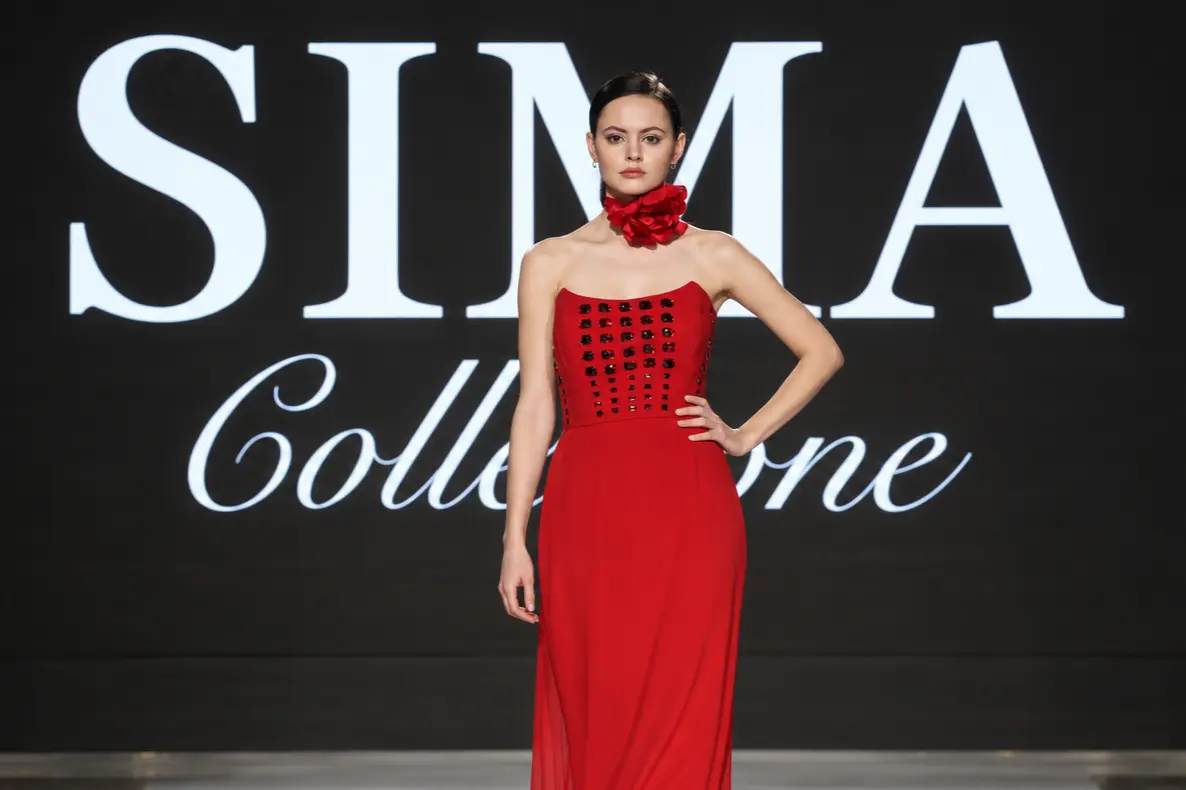 Sima Collezione runway look
